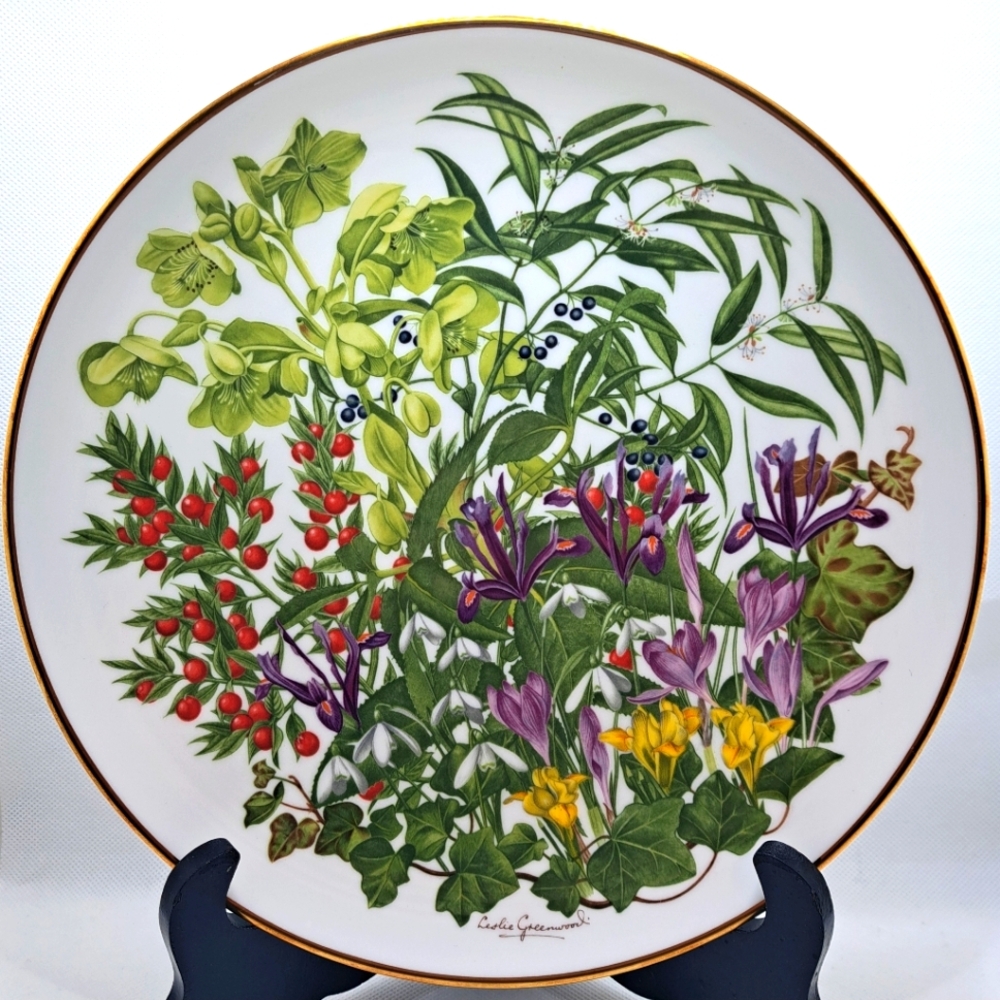 Wedgwood Franklin Porcelain Flowers of the Year "February" 1977 Plate ~ 10 5/8"